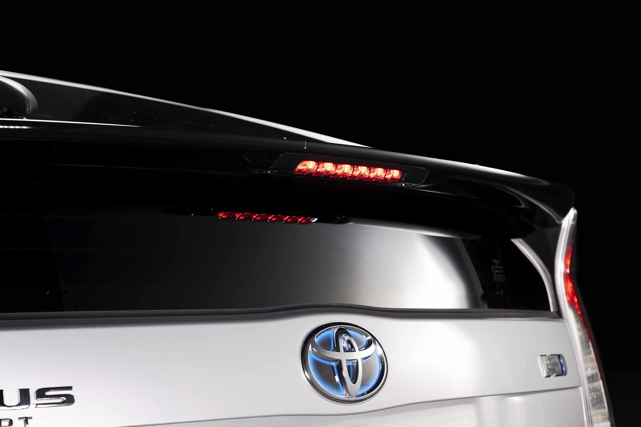 Toyota Prius (10-15) X3B LED Brake Light Hover