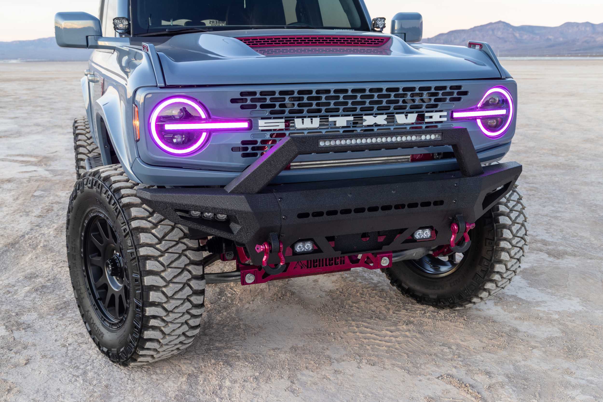 Ford Bronco (2021+) XRGB LED Headlights Hover