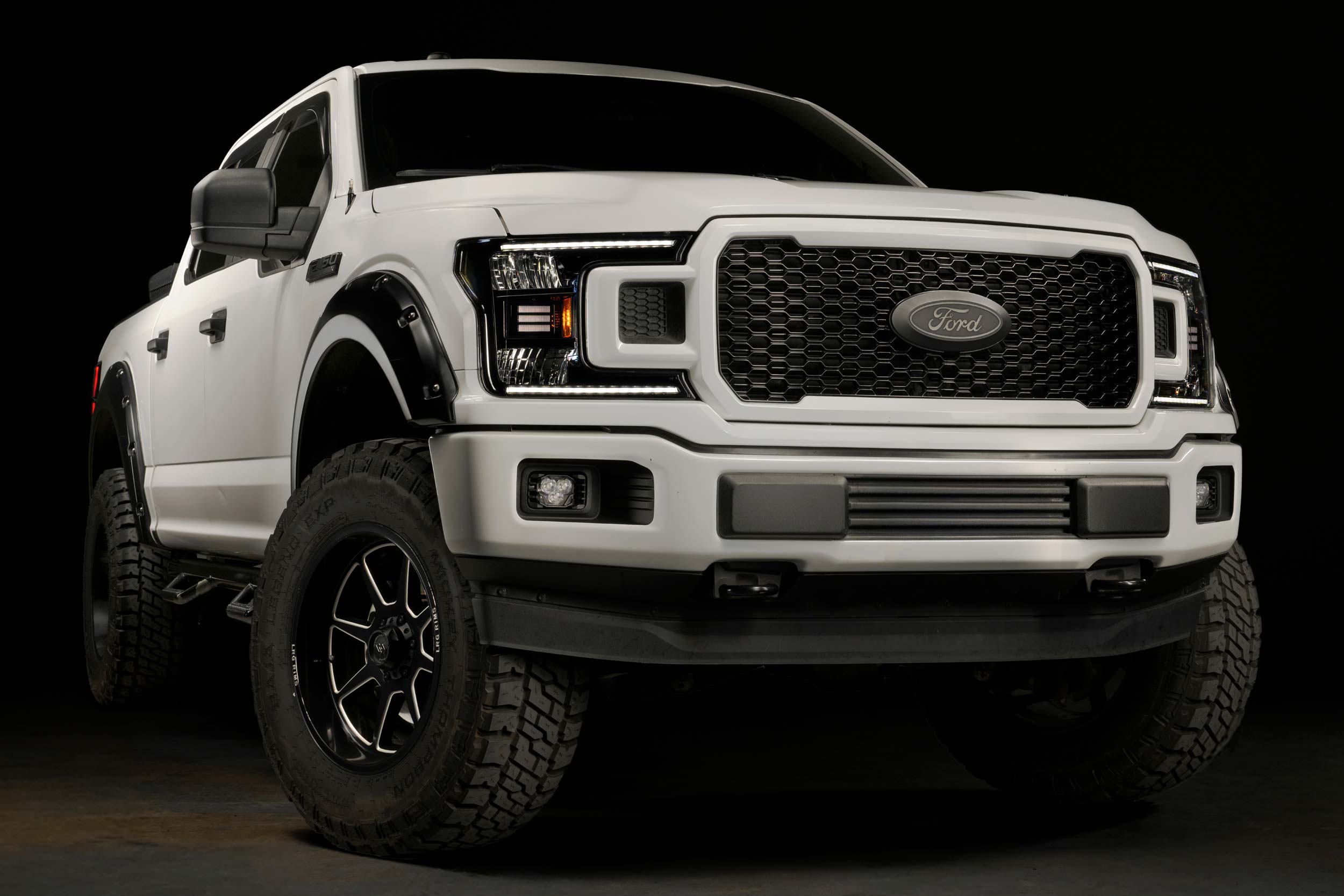 Ford F-150 (18-20) XB Hybrid-R LED Headlights Hover