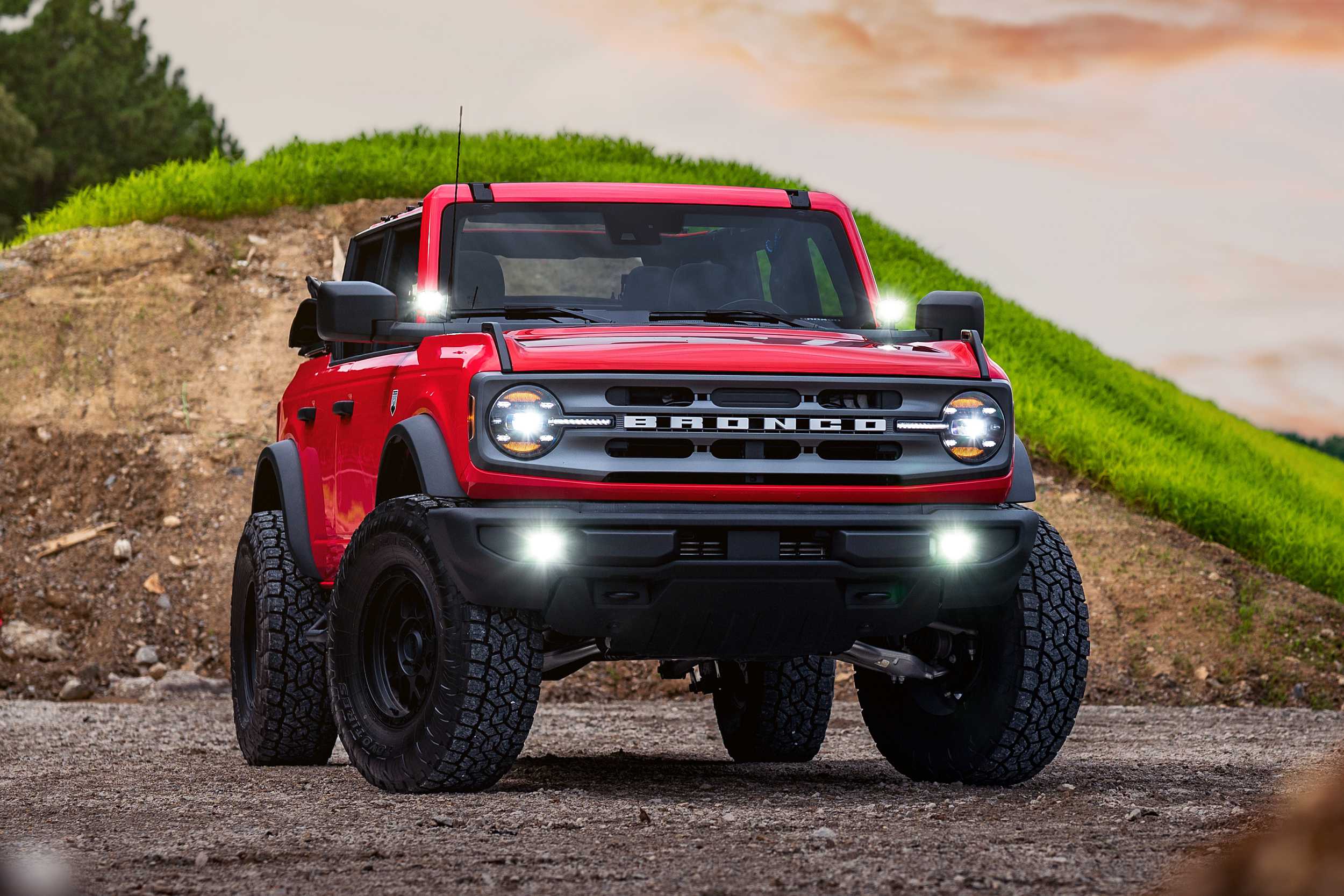 Ford Bronco (2021+) XB LED Headlights Hover